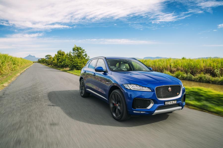  Jaguar F-Pace S 35t AWD 2016 года  (AU) (фото 24 из 29)